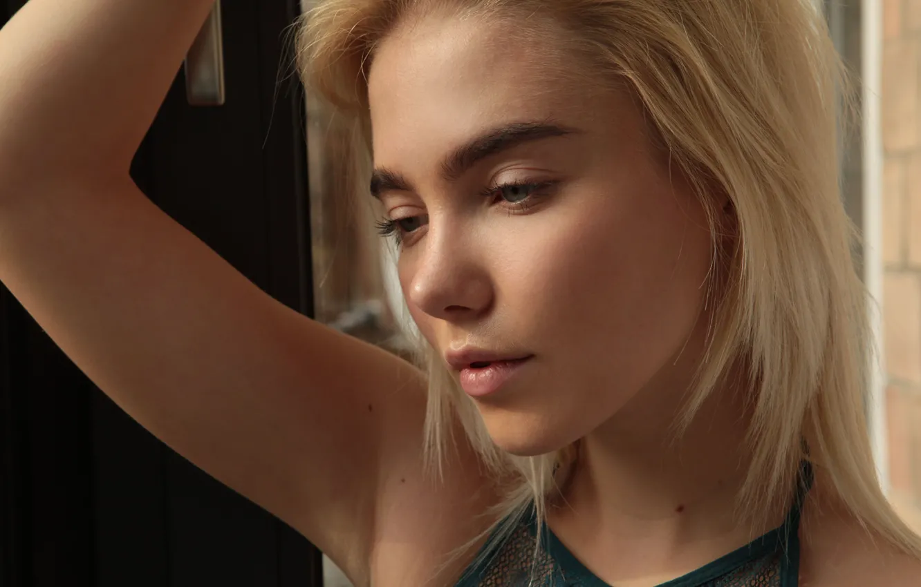 Photo wallpaper face, hands, dress, blonde, Scarlet