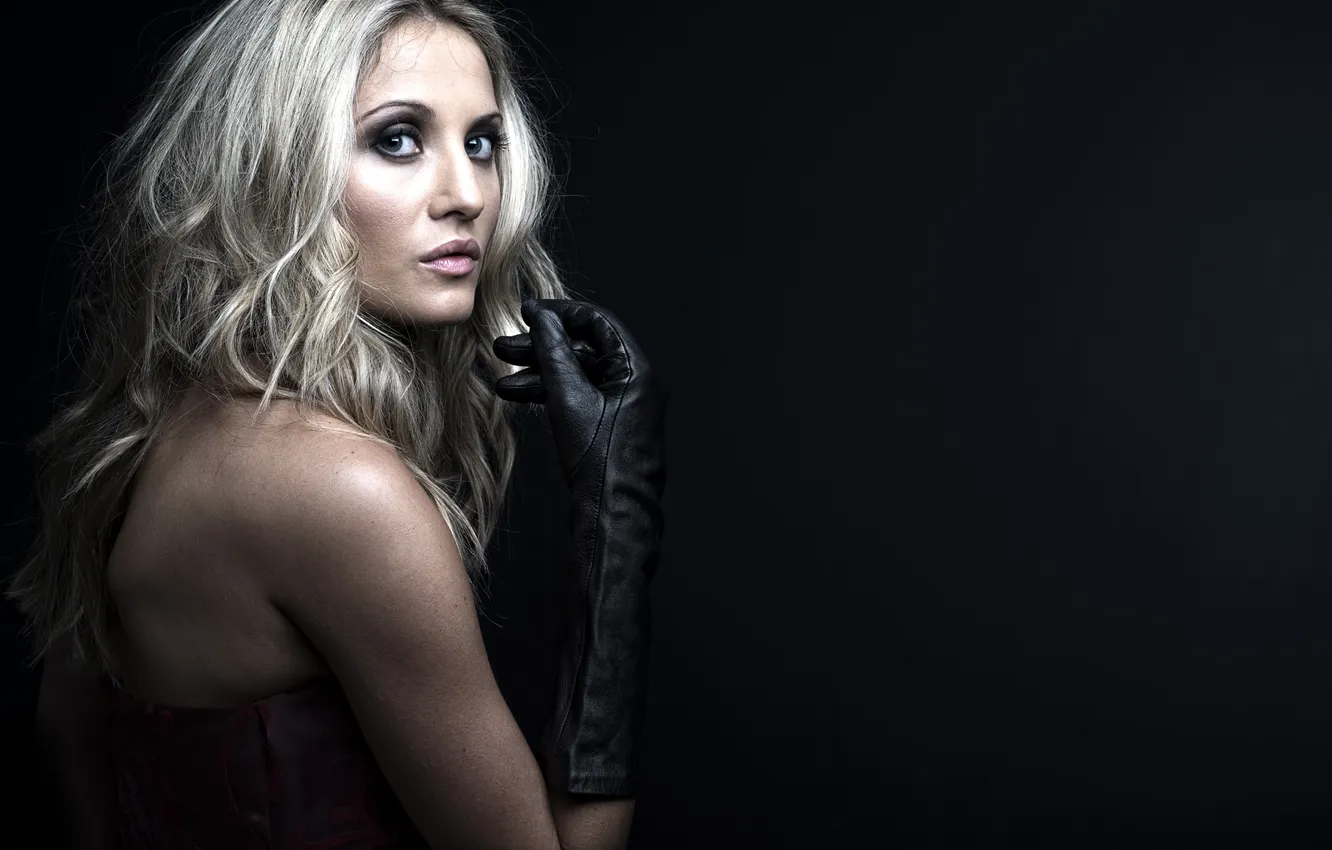 Photo wallpaper girl, photographer, gloves, girl, photography, Elizabeth, Lies Thru a Lens