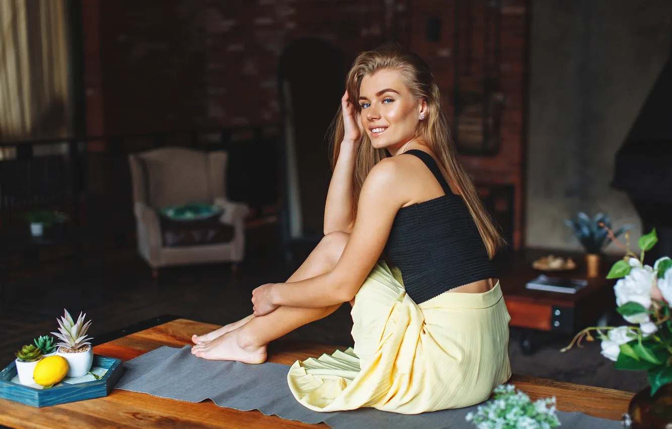 Photo wallpaper girl, sexy, smile, Wallpaper, sweetheart, model, bright, skirt