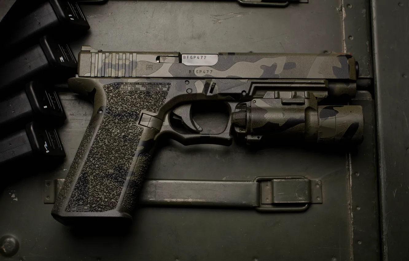 Photo wallpaper macro, gun, background, flashlight