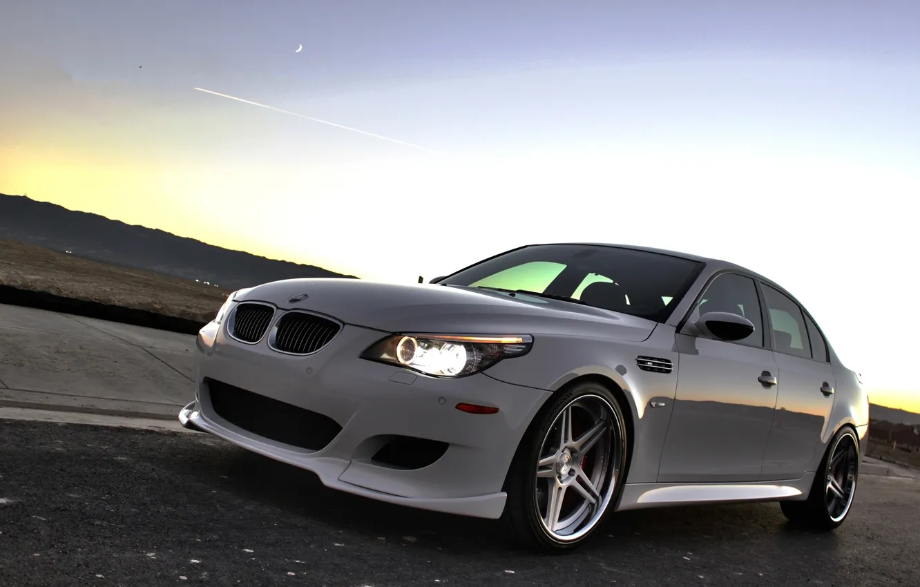 Photo wallpaper white, the sky, bmw, BMW, comet, white, wheels, side view