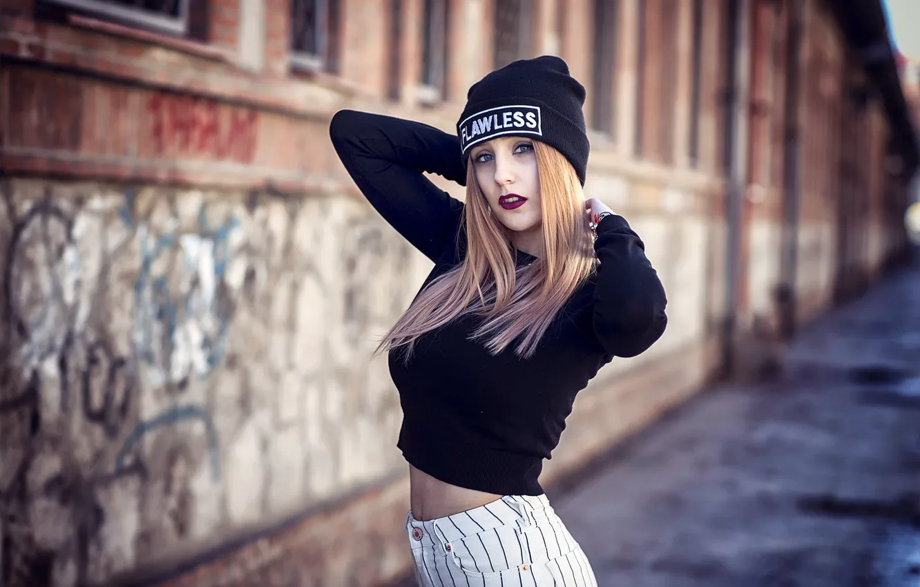 Photo wallpaper girl, pose, cap, bokeh, Patricia Perez
