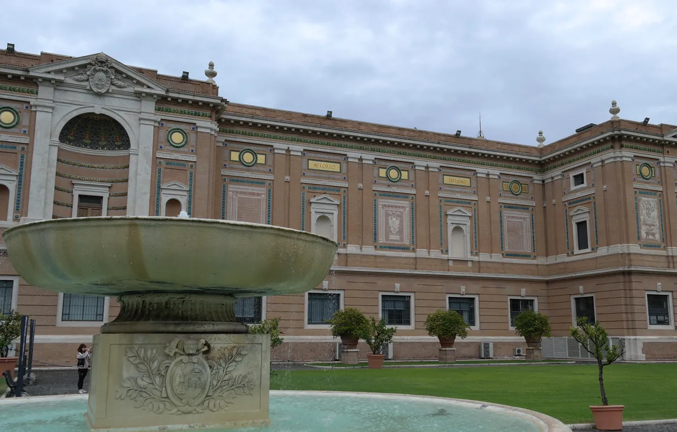 Photo wallpaper Museum, The Vatican, fountain, Italy, yard