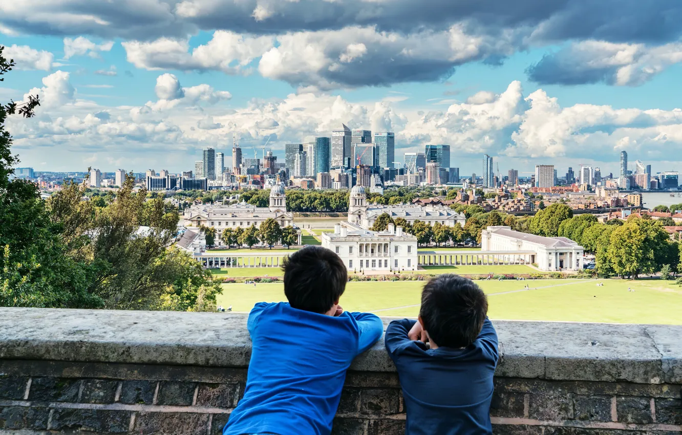 Photo wallpaper children, England, London, two, London, England, Greenwich Park, National Maritime Museum