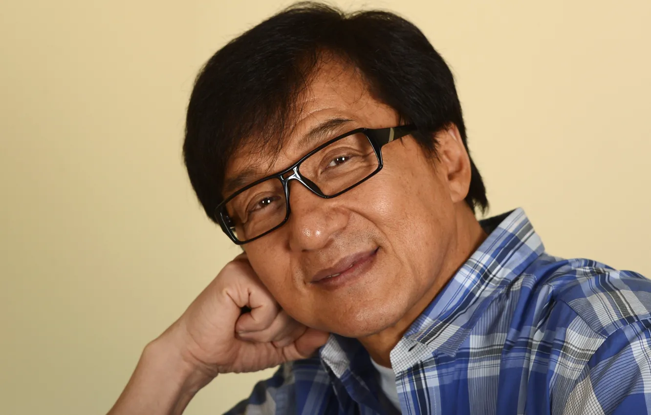 Photo wallpaper look, pose, smile, glasses, actor, Jackie Chan, Jackie Chan