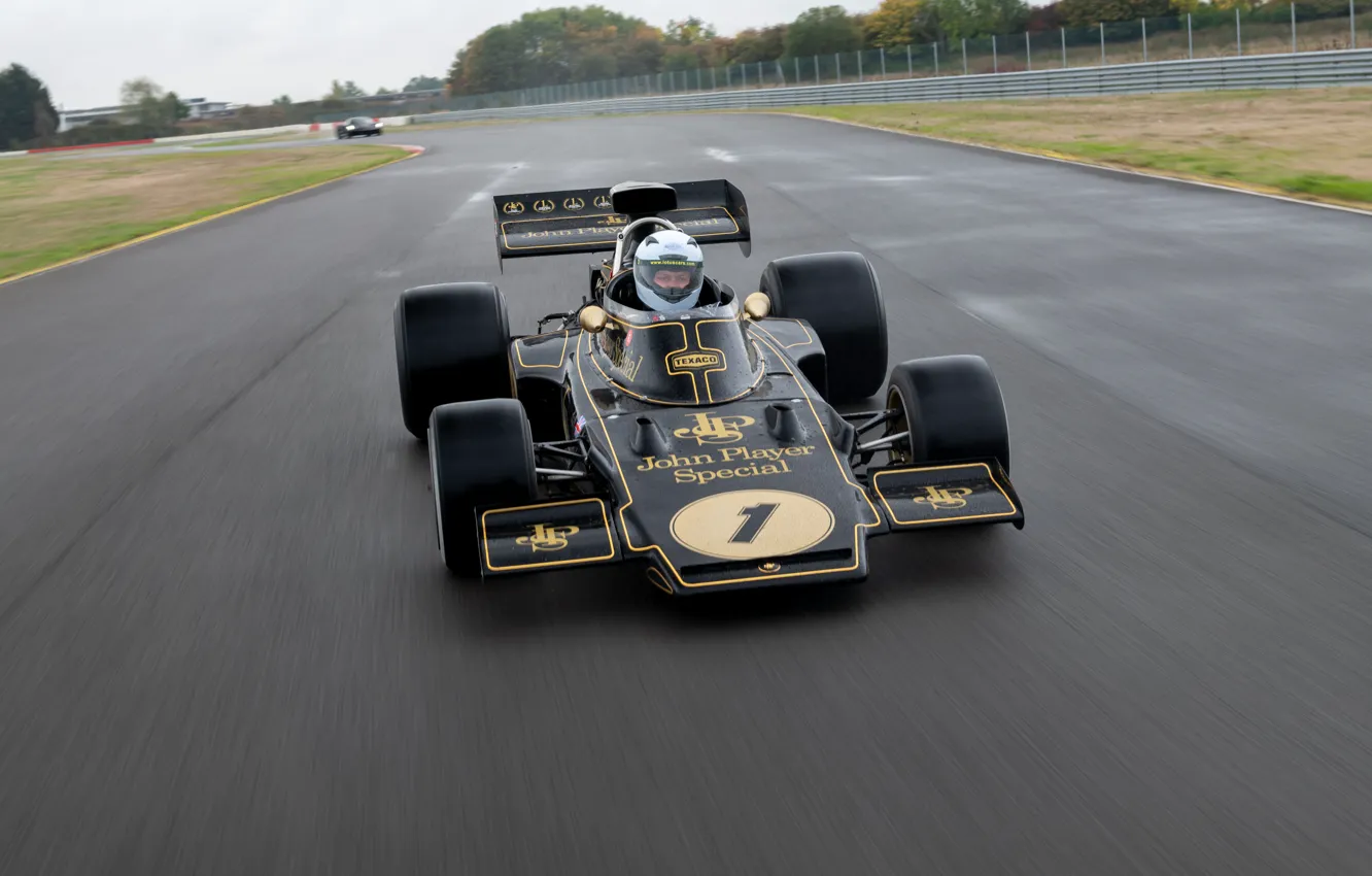Photo wallpaper formula one, Racing track, Lotus 72