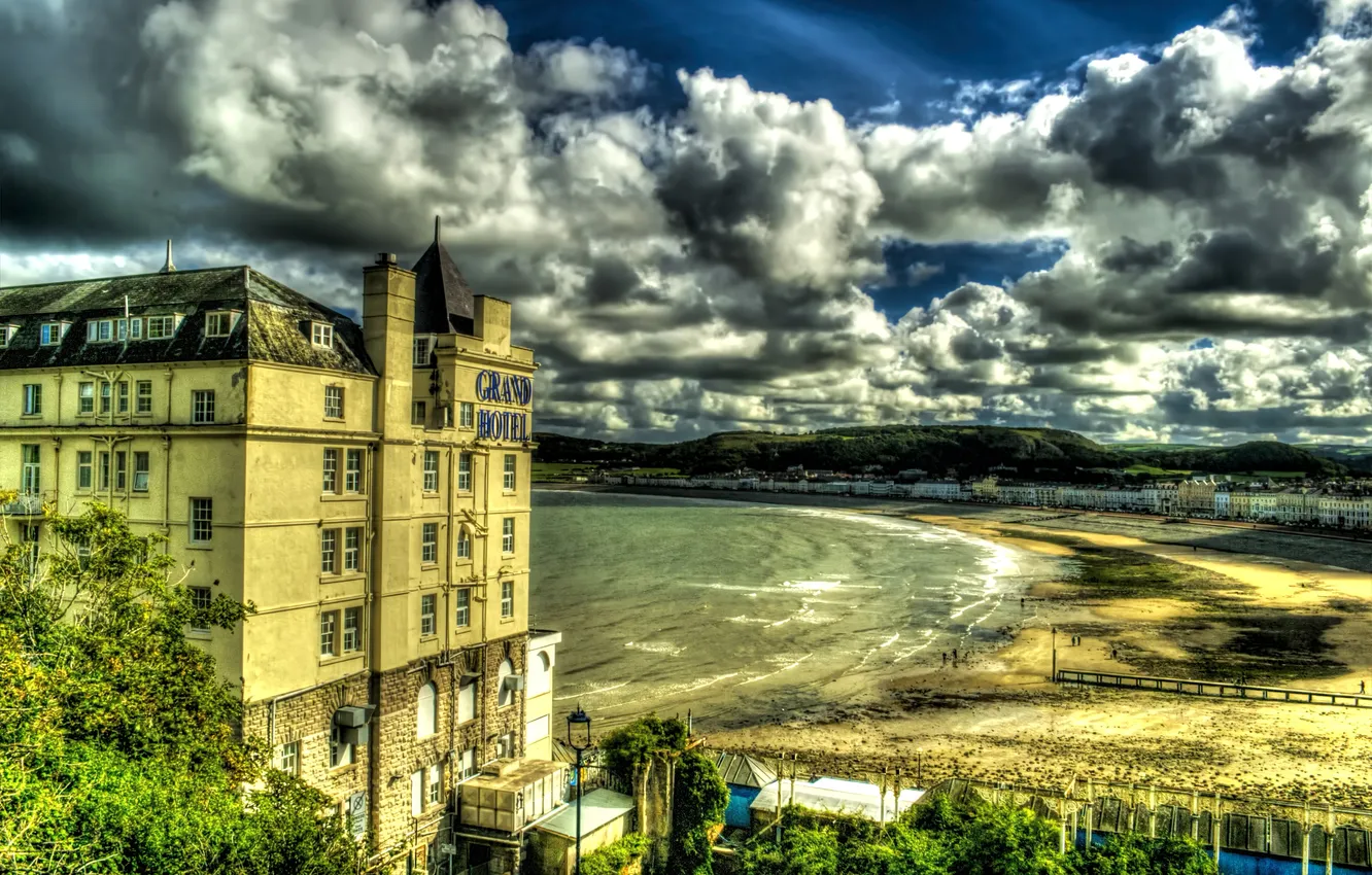 Photo wallpaper clouds, the city, photo, coast, HDR, home, UK, Llandudno Wales