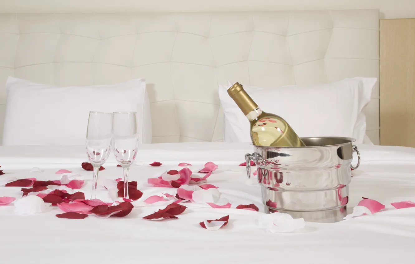 Photo wallpaper wine, glass, bottle, bed, pillow, petals, bucket, bed
