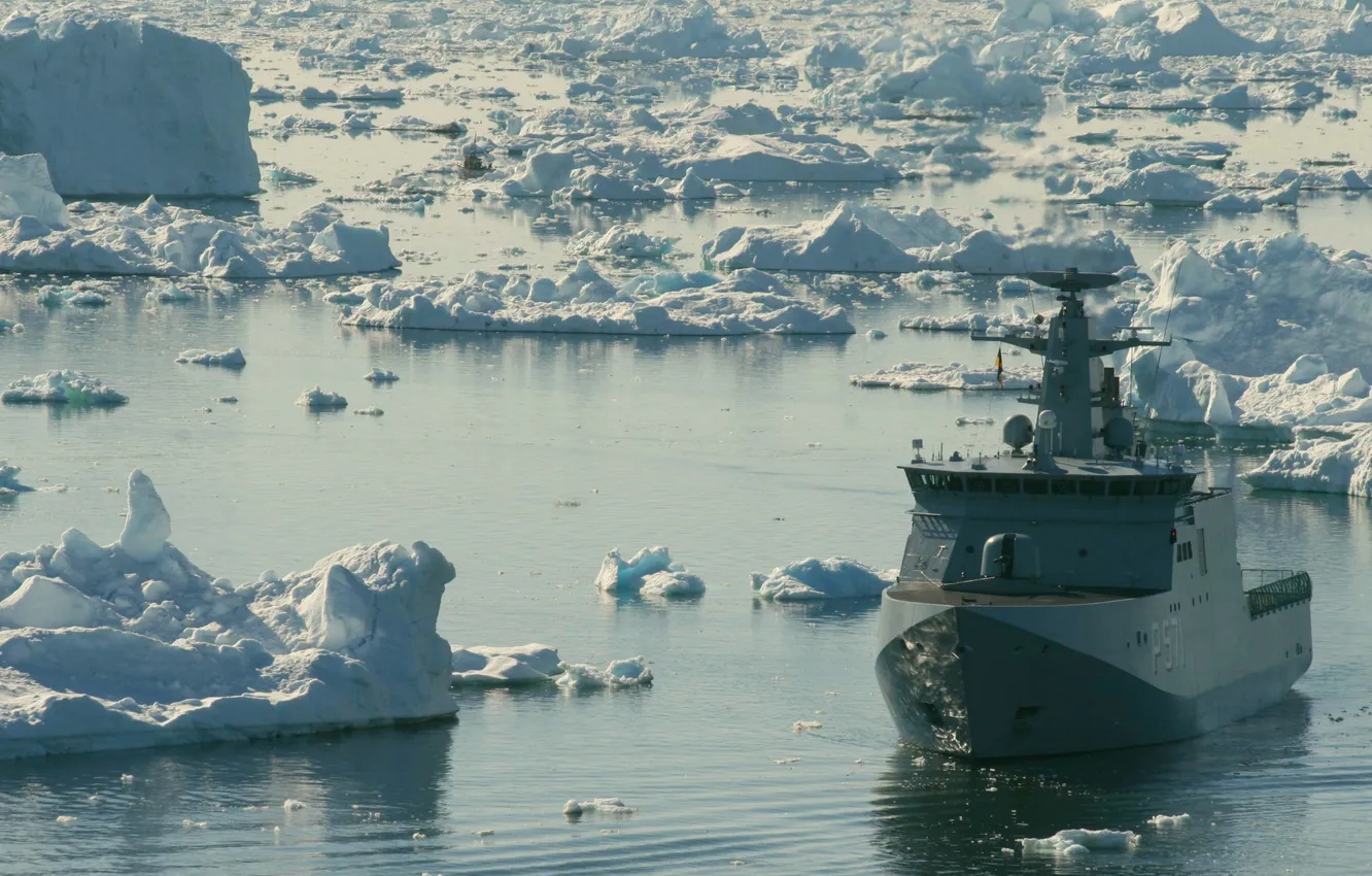 Photo wallpaper Denmark, patrol ship, ice class, HDMS Ejnar Mikkelsen