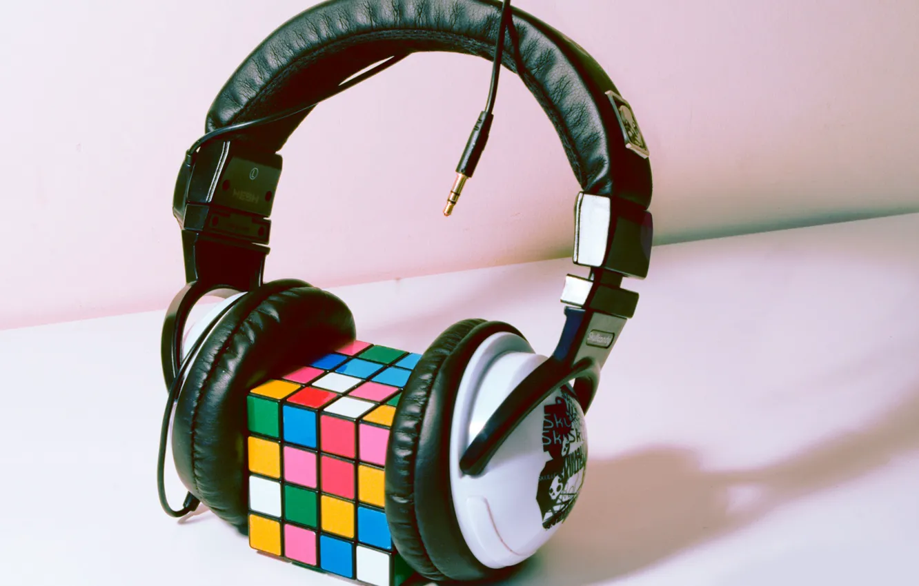 Photo wallpaper style, headphones, Rubik's cube