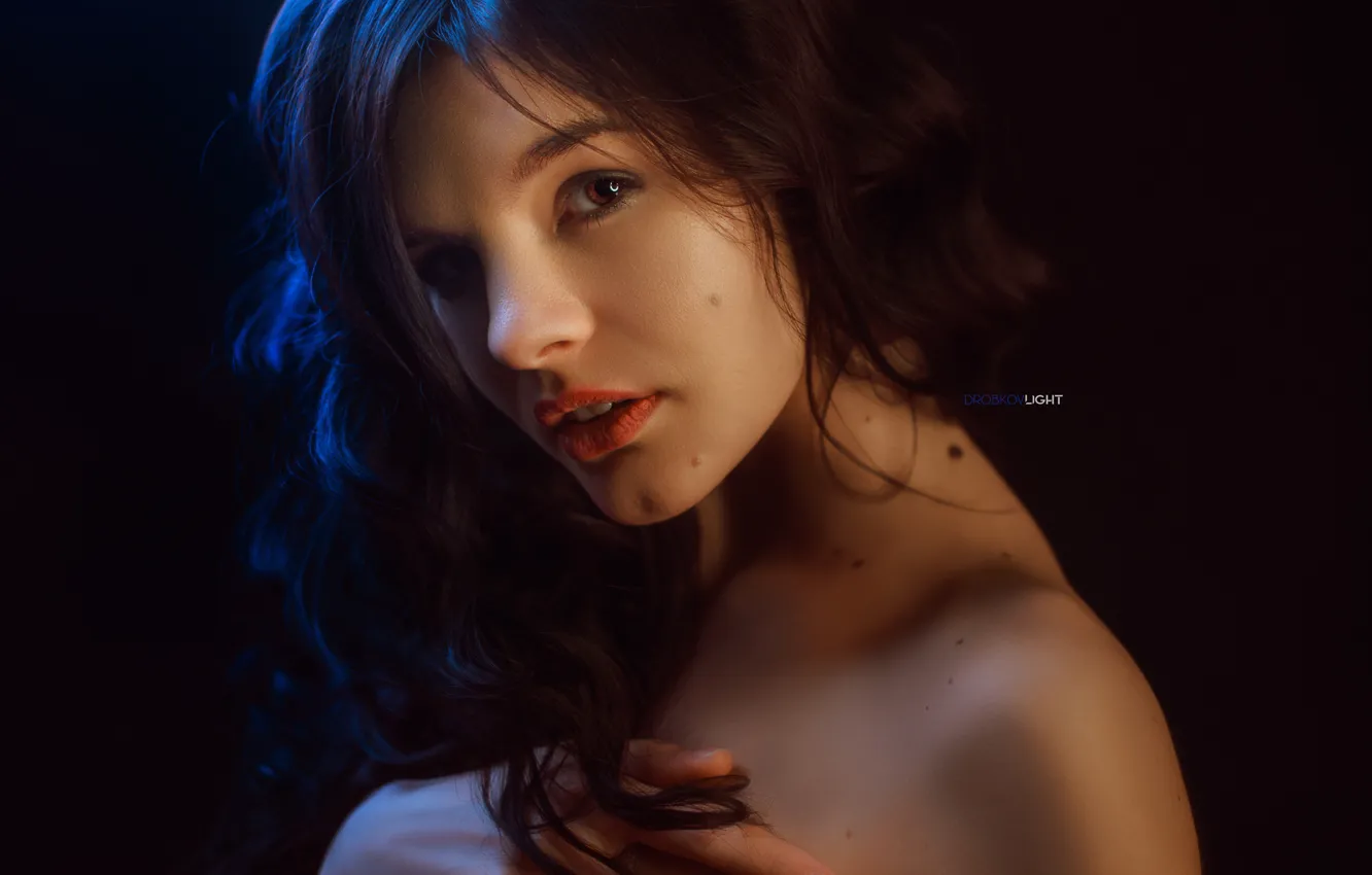 Photo wallpaper look, girl, portrait, shoulders, Alexander Drobkov-Light, Julia Khudoleeva