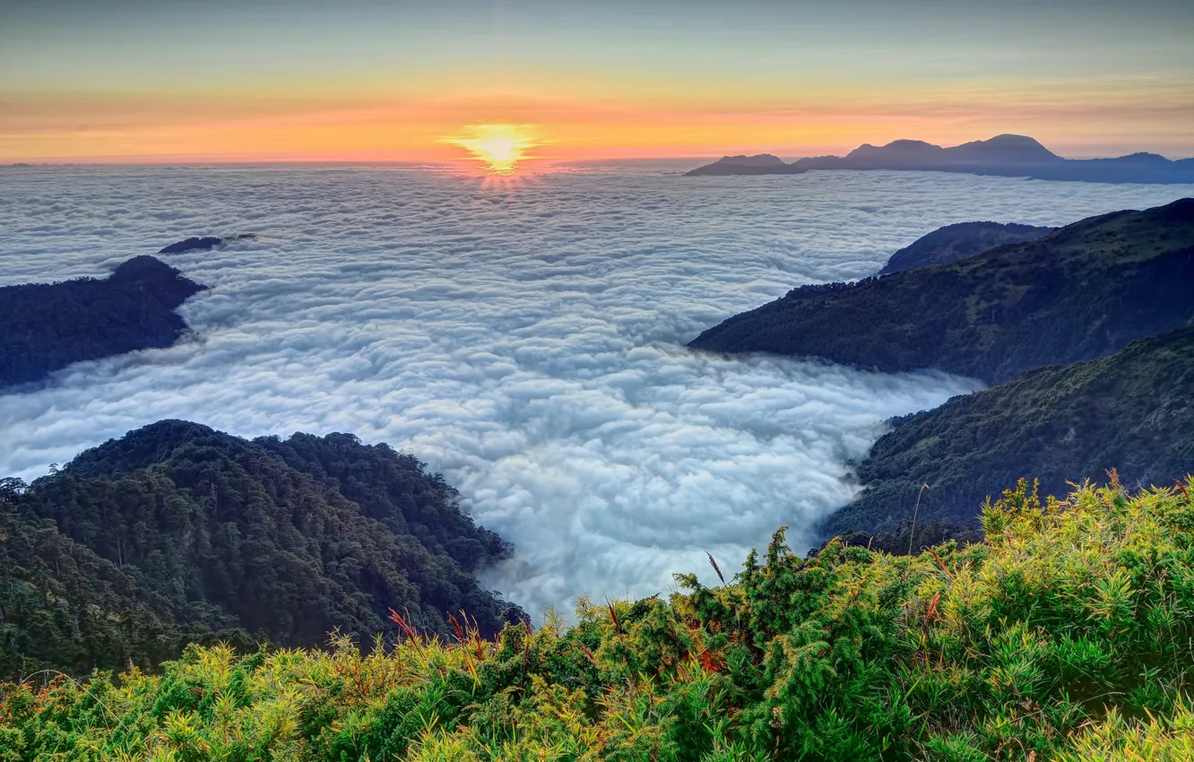 Photo wallpaper clouds, mountains, sun. dawn
