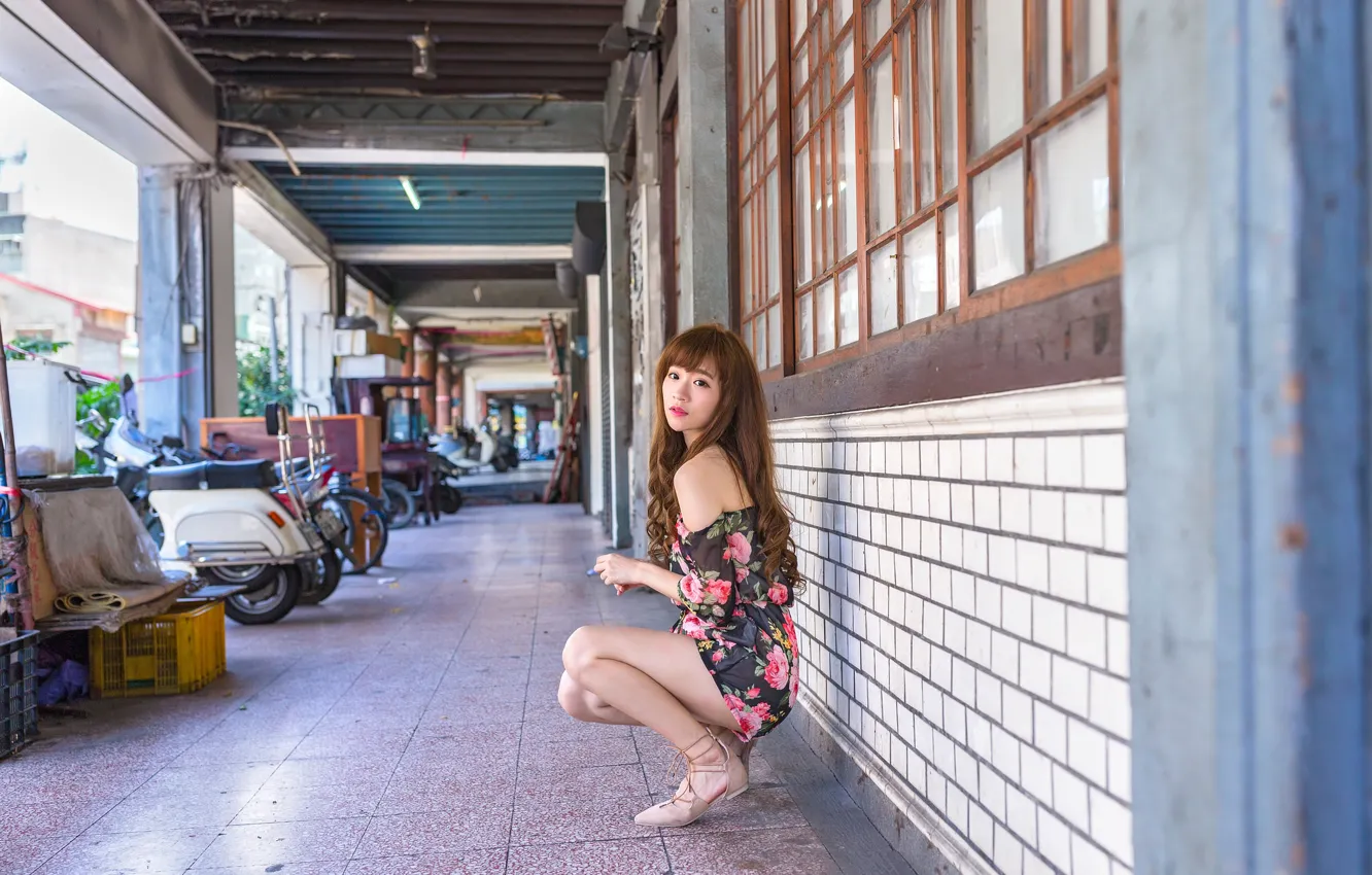 Photo wallpaper look, sitting, girl, street