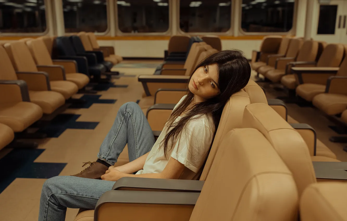 Photo wallpaper girl, pose, model, portrait, jeans, chair, makeup, Mike