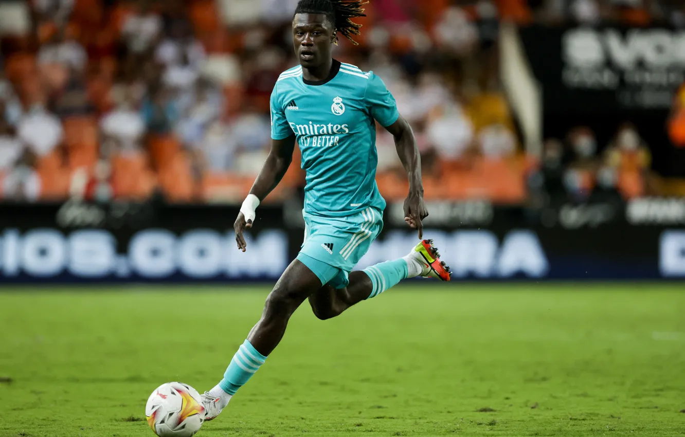 Photo wallpaper football, soccer, Real Madrid, La Liga, french, Camavinga, Eduardo Camavinga