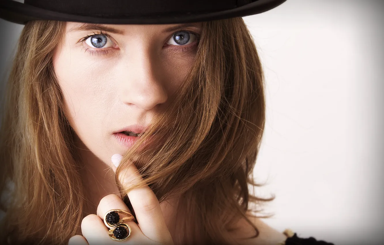 Photo wallpaper look, face, hair, portrait, hat, ring