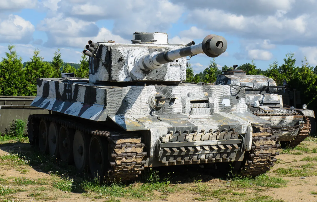 Photo wallpaper Tiger, Tank, Replika