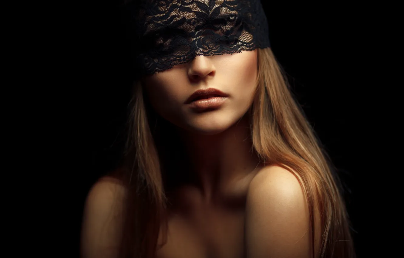 Photo wallpaper face, hair, headband, shoulders, lace, secrets