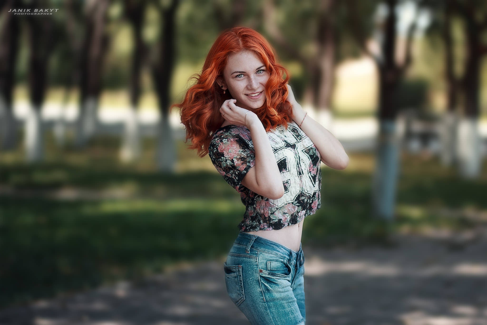 Рыжая баба. Redhead Евгений MWL. Рыжие девушки. Рыжая в джинсах. Полная рыжая девушка.